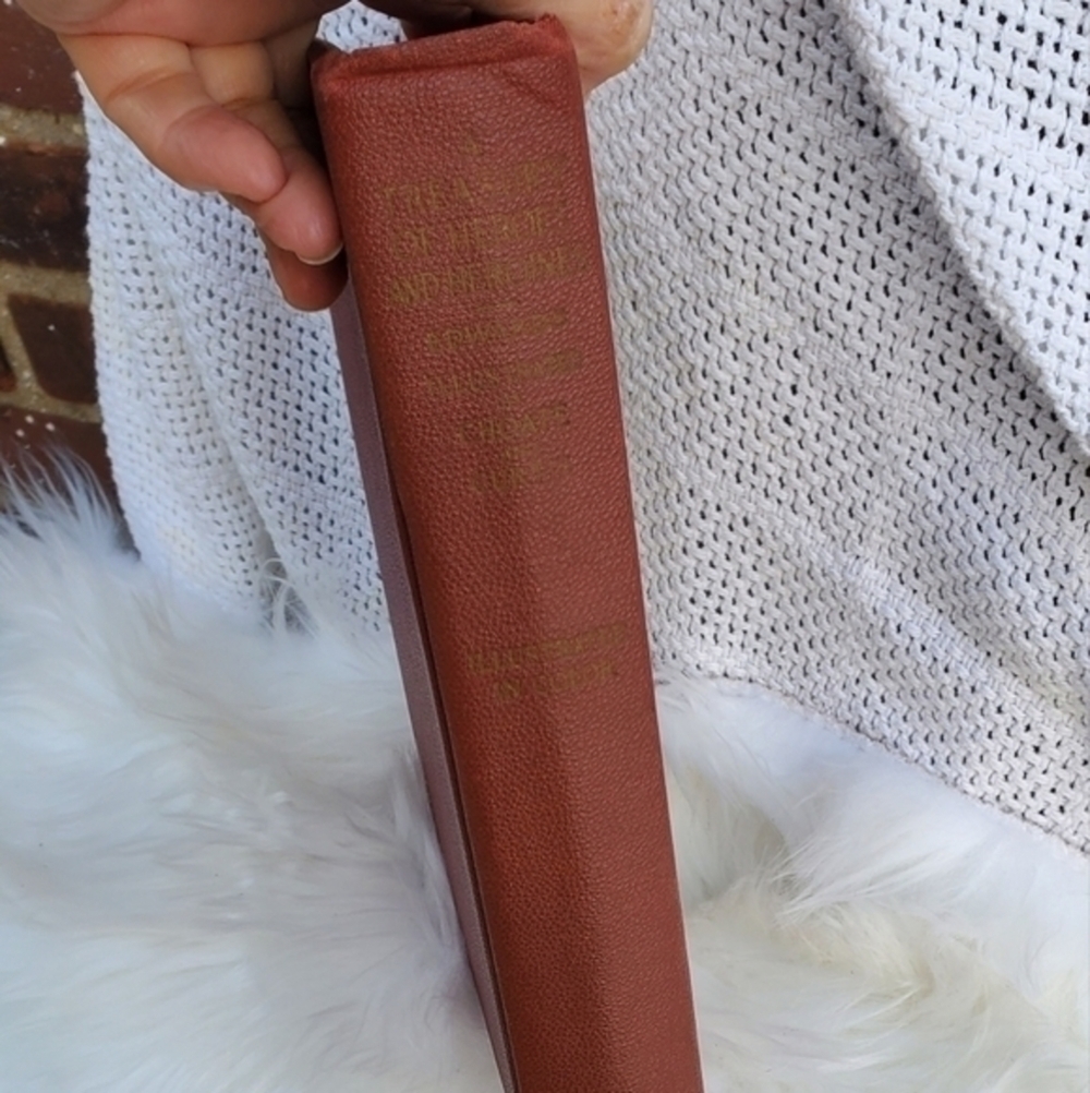 Antique/ Vintage Treasury of Heroes & Heroines‎ - Picture 2 of 9